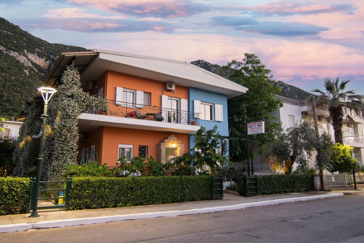 Tsertos Apartments กาเมนาวูร์ลา ภายนอก รูปภาพ